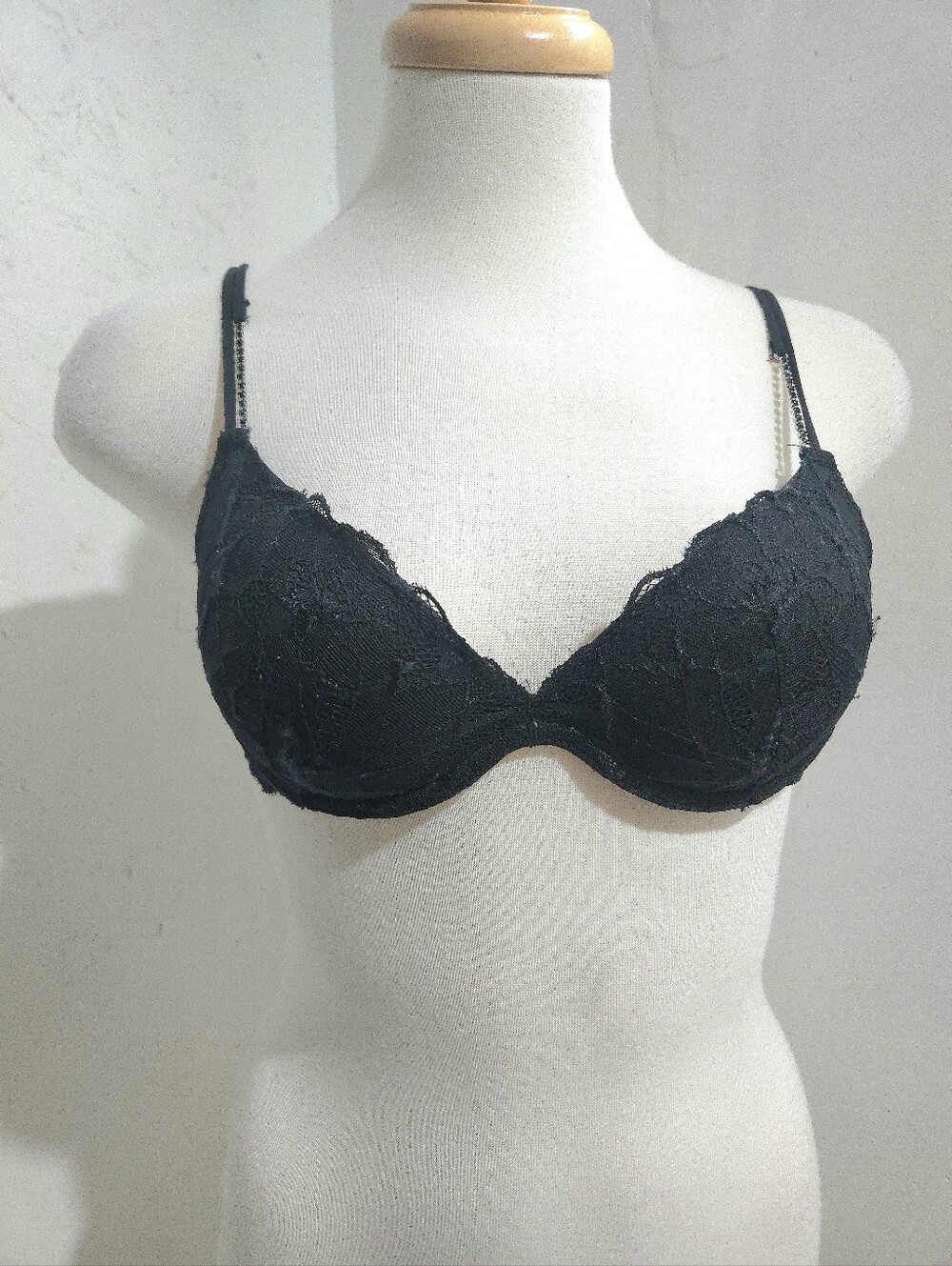 La SENZA Black Lace Underwire Padded Bra With Gems